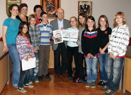 Der Kindergemeinderat der Stadt Judenburg spendete für die Steirische Kinderkrebshilfe