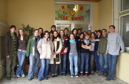 Städtebund Douzelage: Schülergruppe der BHAK und BAKIP Judenburg mit Schülern der ungarischen Stadt Köszeg Städtebund Douzelage: Schülergruppe der BHAK und BAKIP Judenburg mit Schülern der ungarischen Stadt Köszeg