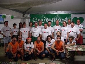 Die Mannschaft mit den "I love JU" Shirts Die Mannschaft mit den "I love JU" Shirts